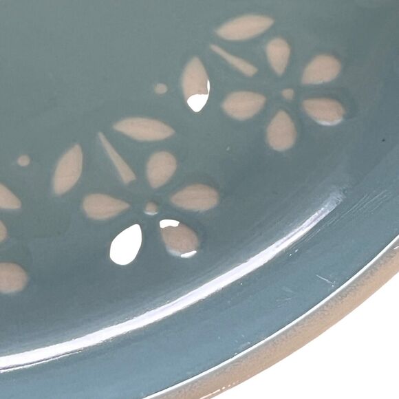 Harkerware Oven Dishwasher Proof Blue Floral 7" Round Plates Small Set of 2 - Picture 10 of 16